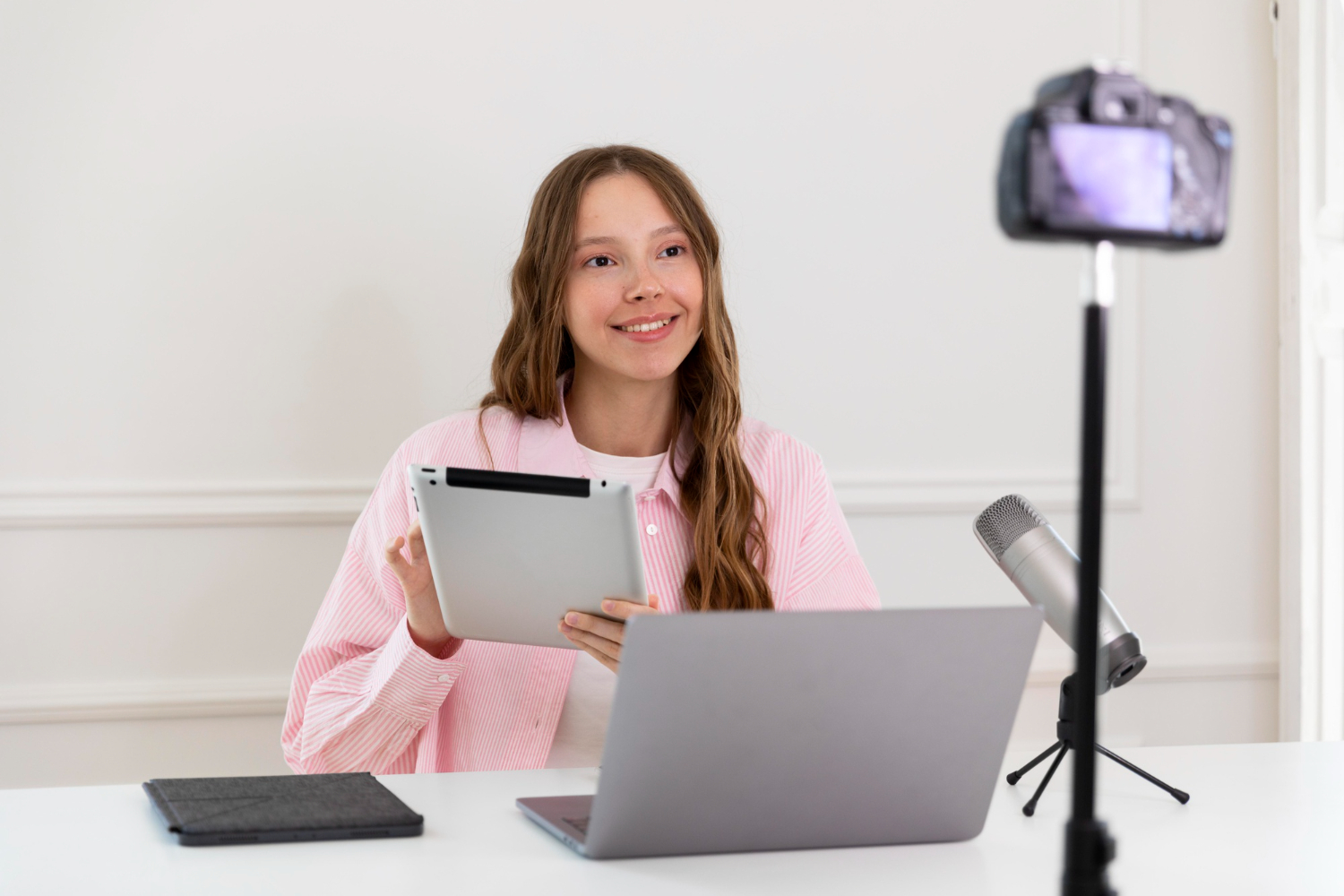 ¿Cómo produzco mis propios vídeos para agregarlos a un curso e-learning?