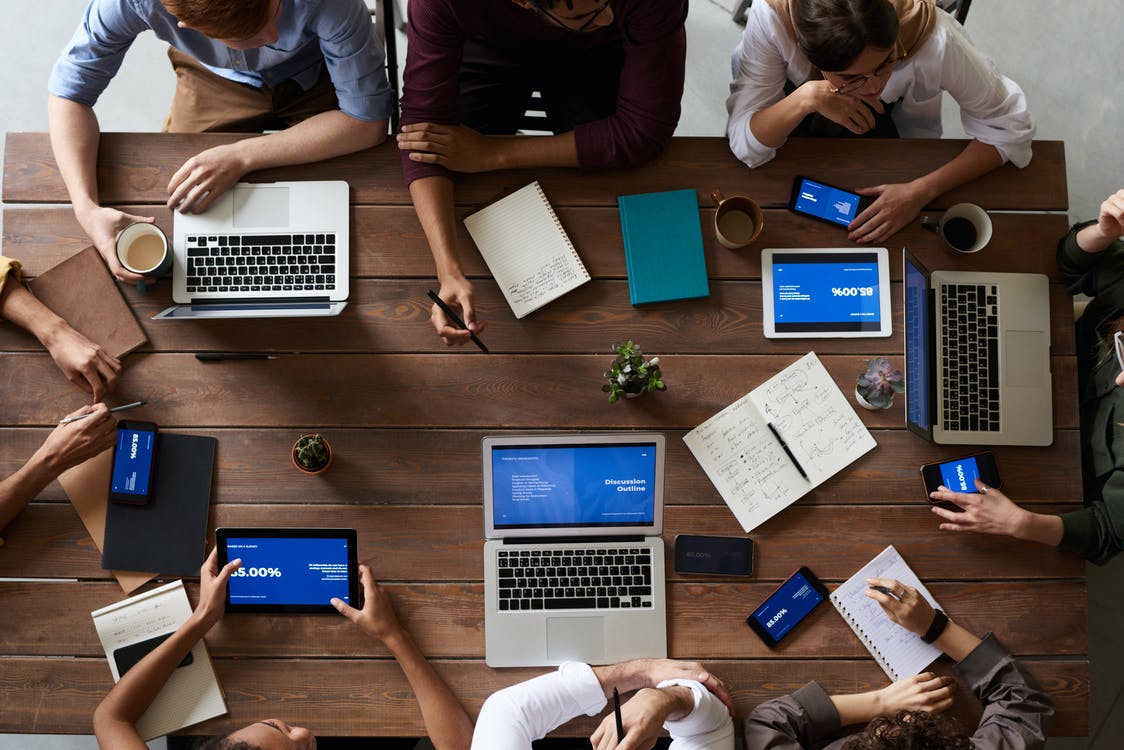10 pasos para tener juntas de equipo más eficientes